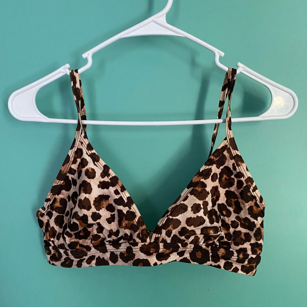 Cheetah print swimsuit top!